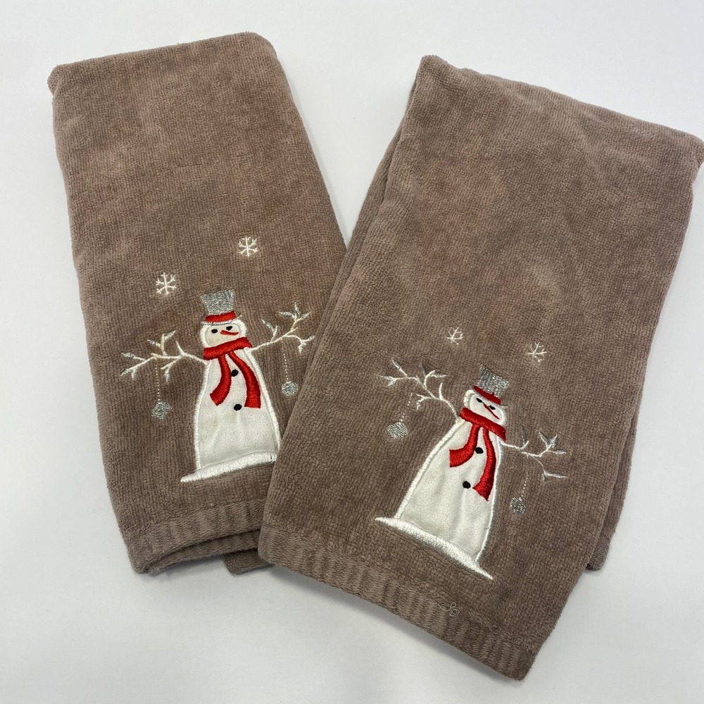 December Home Hand Towels Set of 2 Brown Excellent Christmas Snowman Embroidered